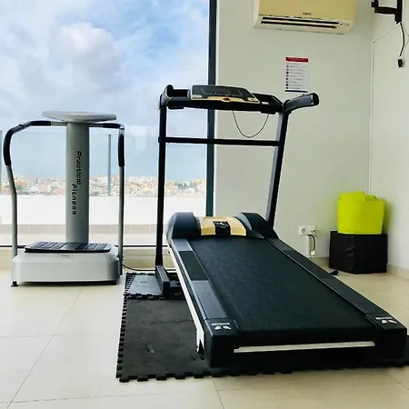 Modern 2bed Rooftop Pool & Gym, Marina &meia